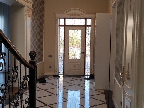 6-комн. дом/дача - пос. Бадамдар - 320 м²