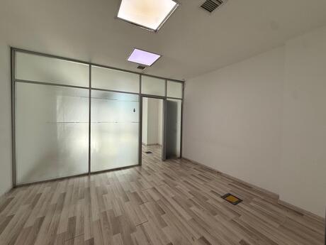 4 otaqlı ofis - Elmlər Akademiyası m. - 110 m²