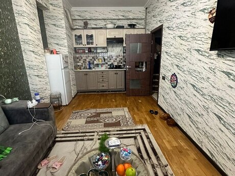 2 otaqlı yeni tikili - Yeni Günəşli q. - 43 m²
