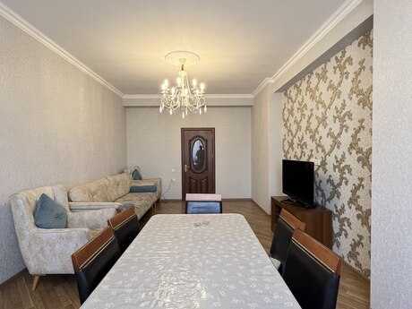 4-комн. новостройка - м. Иншаатчылар - 141 м²