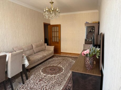 3-комн. вторичка - м. Ахмедлы - 80 м²