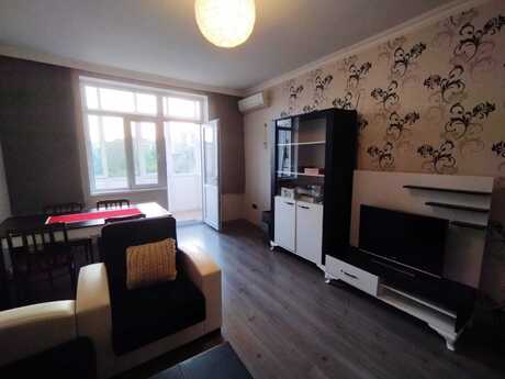 2 otaq · 50 m² · 3/5 mərtəbə, Elmlər Akademiyası