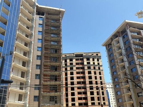 3-комн. новостройка - Насиминский  р. - 156 м²