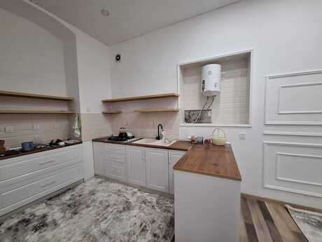 2 otaqlı köhnə tikili - İçəri Şəhər m. - 80 m²