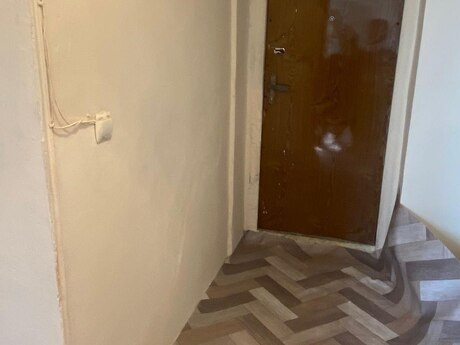 1 otaqlı köhnə tikili - Həzi Aslanov q. - 35 m²