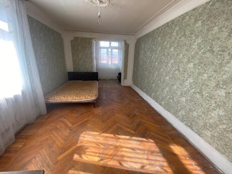 1 otaqlı köhnə tikili - Həzi Aslanov q. - 35 m²