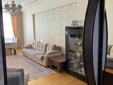 4-room apartment, 135 m², Badamdar: 320 000 ₼ 3