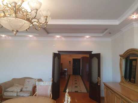 4 otaqlı yeni tikili - Gənclik m. - 173 m²