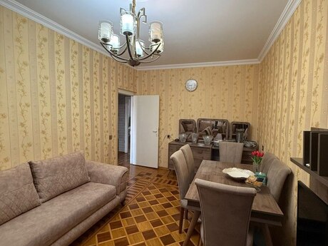 3-комн. вторичка - пос. Ахмедлы - 80 м²