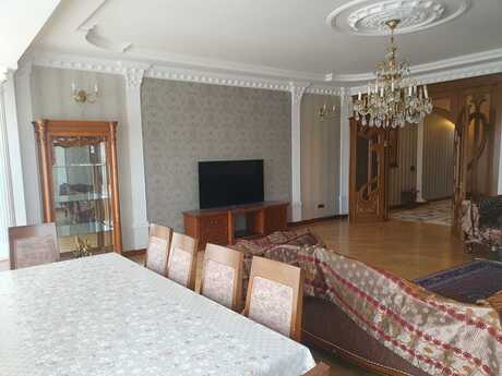 4 otaqlı yeni tikili - Gənclik m. - 230 m²