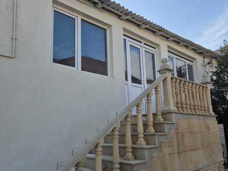 7 otaqlı həyət evi/bağ evi - Lökbatan q. - 134 m²