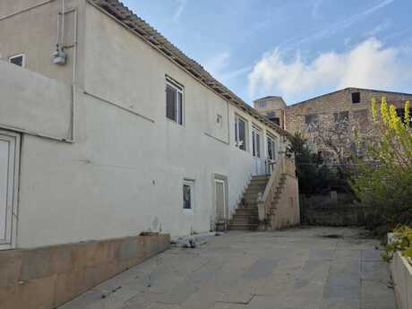 7 otaqlı həyət evi/bağ evi - Lökbatan q. - 134 m²