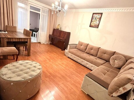 Elan №6056631 - Bakı, Binəqədi r., 2 otaqlı, 50 m², 1/5 mərtəbə