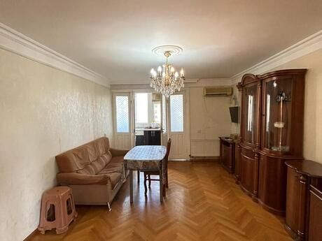 4 otaqlı köhnə tikili - Memar Əcəmi m. - 70 m²