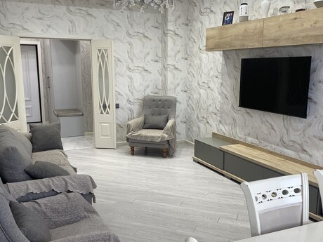 3-комн. новостройка - м. Азадлыг проспекти - 108 м²