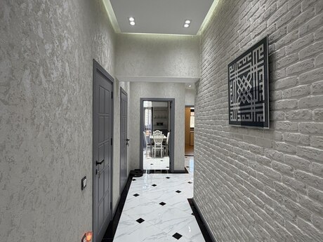 3-комн. новостройка - м. Низами - 118 м²