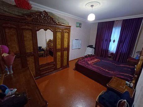 4 otaqlı köhnə tikili - Azadlıq Prospekti m. - 110 m²
