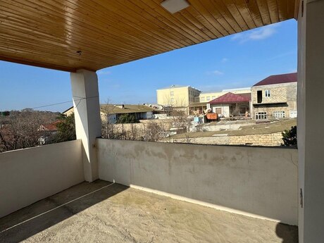 7 otaqlı həyət evi/bağ evi - Əmircan q. - 300 m²