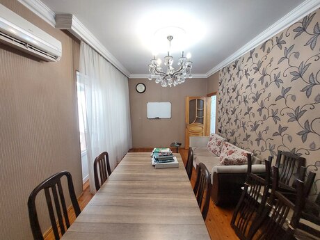 2 otaqlı köhnə tikili - 7-ci mikrorayon q. - 70 m²