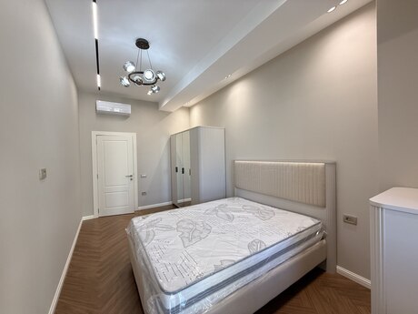 Zümrüd Residence kompleksində 2 otaqlı yeni tikili mənzil satılır, 73 m², 315 000 AZN, şəkil 4 / 12