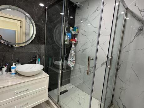 2 otaqlı yeni tikili - 8 Noyabr m. - 100 m²