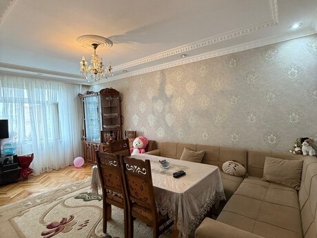 Объявление №6056982 - Баку, м. Халглар Достлугу, 3-комн., 80 м², 7/9 этаж