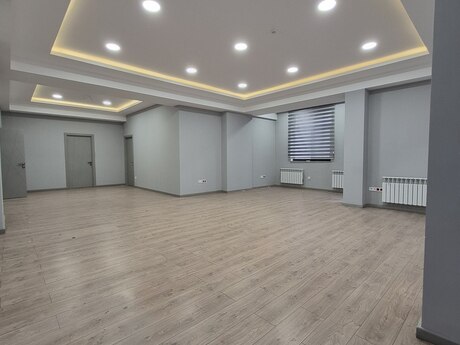14 otaqlı ofis - Gənclik m. - 1100 m²