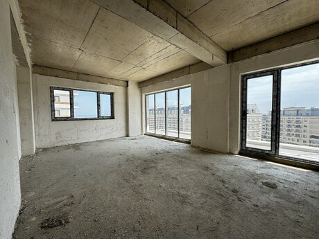 5 otaqlı yeni tikili - Ağ şəhər q. - 245 m²