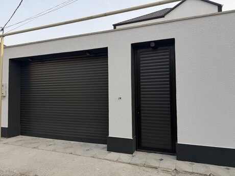 6 otaqlı həyət evi/bağ evi - Biləcəri q. - 230 m²