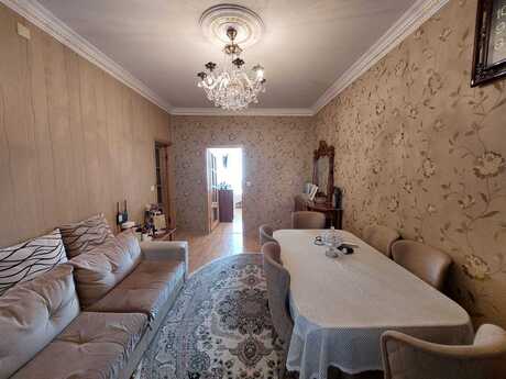 3 otaqlı köhnə tikili - Azadlıq Prospekti m. - 80 m²
