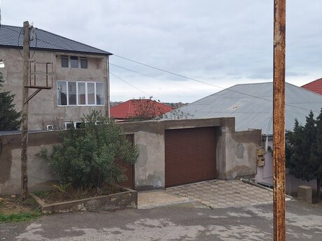 7 otaqlı həyət evi/bağ evi - Fatmayı q. - 142 m²