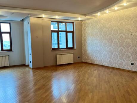 4-комн. новостройка - м. Нариман Нариманов - 270 м²