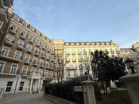 4 otaqlı yeni tikili - Ağ şəhər q. - 145 m²