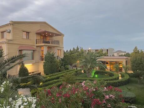 5 otaqlı həyət evi/bağ evi - Bilgəh q. - 550 m²