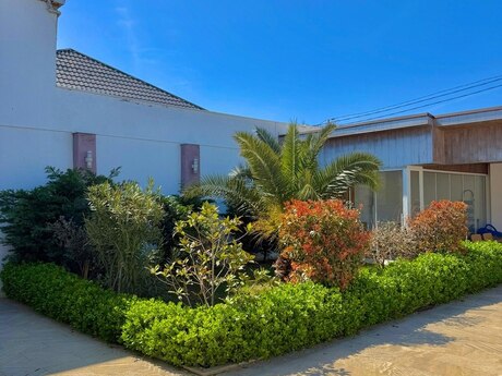4 otaqlı həyət evi/bağ evi - Mərdəkan q. - 170 m²