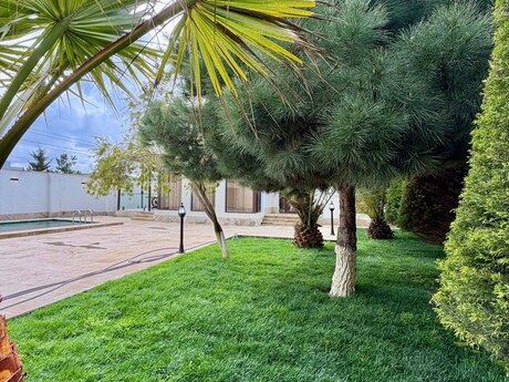 4 otaqlı həyət evi/bağ evi - Şüvəlan q. - 180 m²