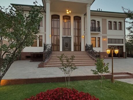 5 otaqlı həyət evi/bağ evi - Mərdəkan q. - 420 m²