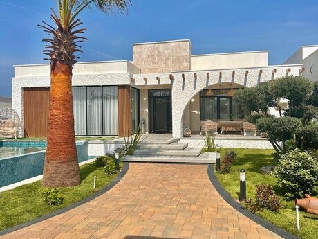 4 otaqlı həyət evi/bağ evi - Bilgəh q. - 200 m²