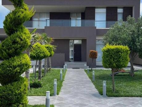 5 otaqlı həyət evi/bağ evi - Şüvəlan q. - 500 m²