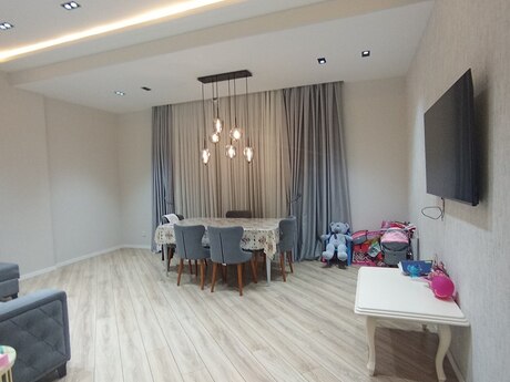 3 otaqlı yeni tikili - 28 May m. - 138 m²