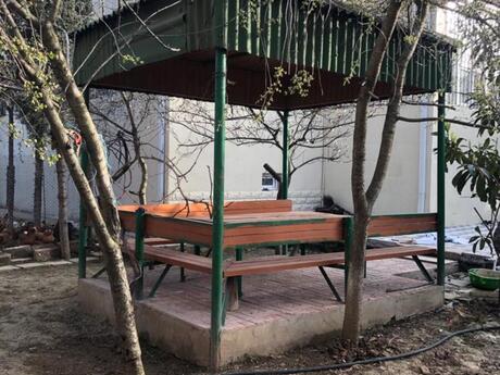 6 otaqlı həyət evi/bağ evi - Xəzər r. - 200 m²