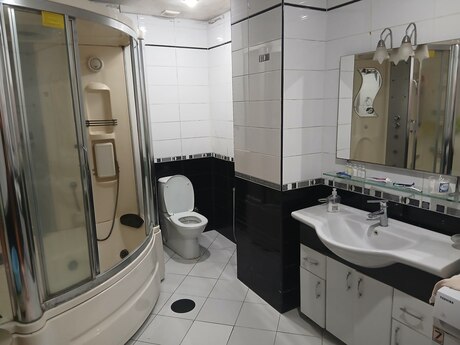 5-room apartment, 220 m², 8 Noyabr: 550 000 ₼ 5