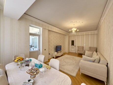 3-комн. новостройка - м. 20 января - 110 м²