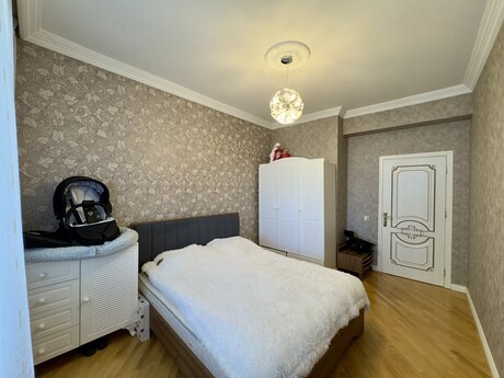 3-комн. новостройка - м. 20 января - 110 м²