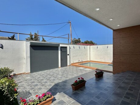 4 otaqlı həyət evi/bağ evi - Şüvəlan q. - 140 m²