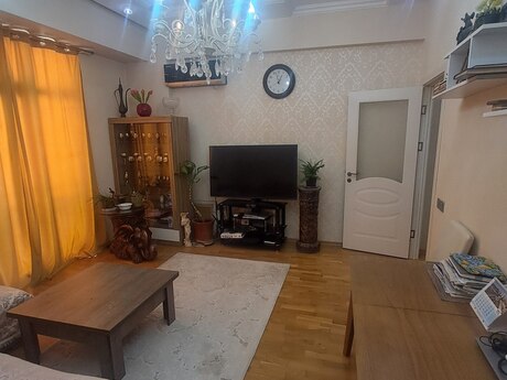 Объявление №6057356 - Баку, Сабаильский р., 2-комн., 68 м², 12/16 этаж