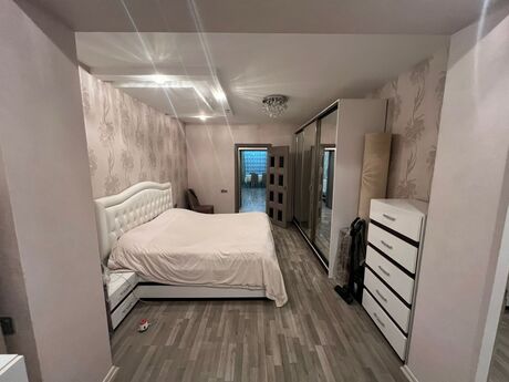 3 otaqlı köhnə tikili - Neftçilər m. - 85 m²