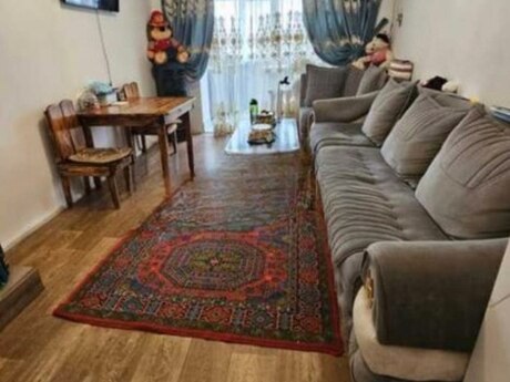 2 otaqlı köhnə tikili - Qara Qarayev m. - 65 m²