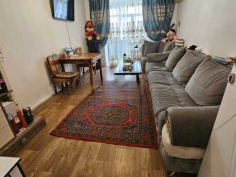 2 otaqlı köhnə tikili - Qara Qarayev m. - 65 m²