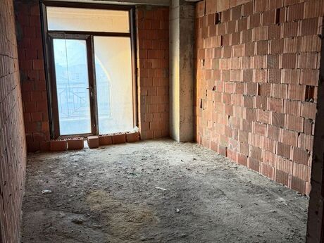 1 otaqlı yeni tikili - Bakıxanov q. - 60 m²